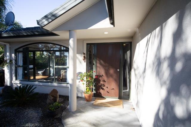 Palm Garden Papamoa Beach Paradise Exterior photo